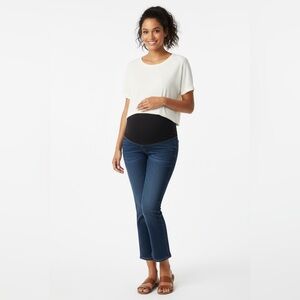 Thyme  Capri Shorts size Med - B-17